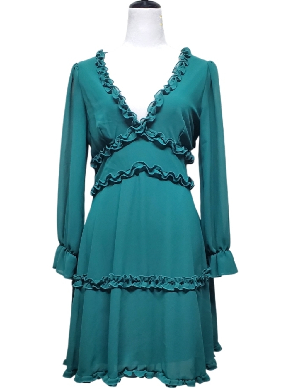 B Darlin Green Ruffle Fit And Flare V-Neckline Open Back Mini Dress Size 11/12